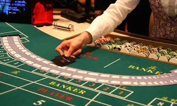 Filipino player browsing 646ph slot game catalogue on a smartphone